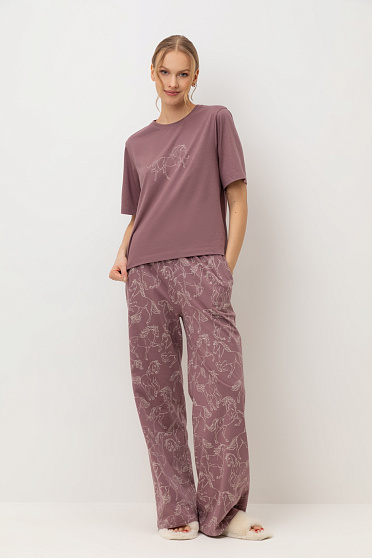 pizhama-kashtan-belaya-loshad-e-20185-bordovyy