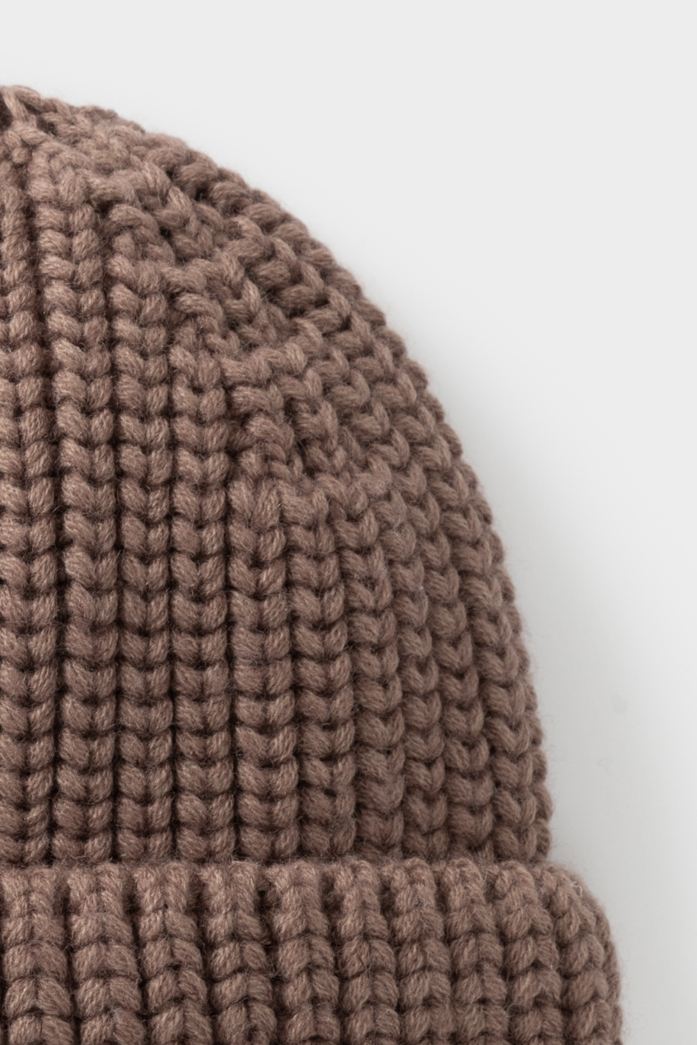 картинка Шапка вязаная с отворотом от магазина Одежда+