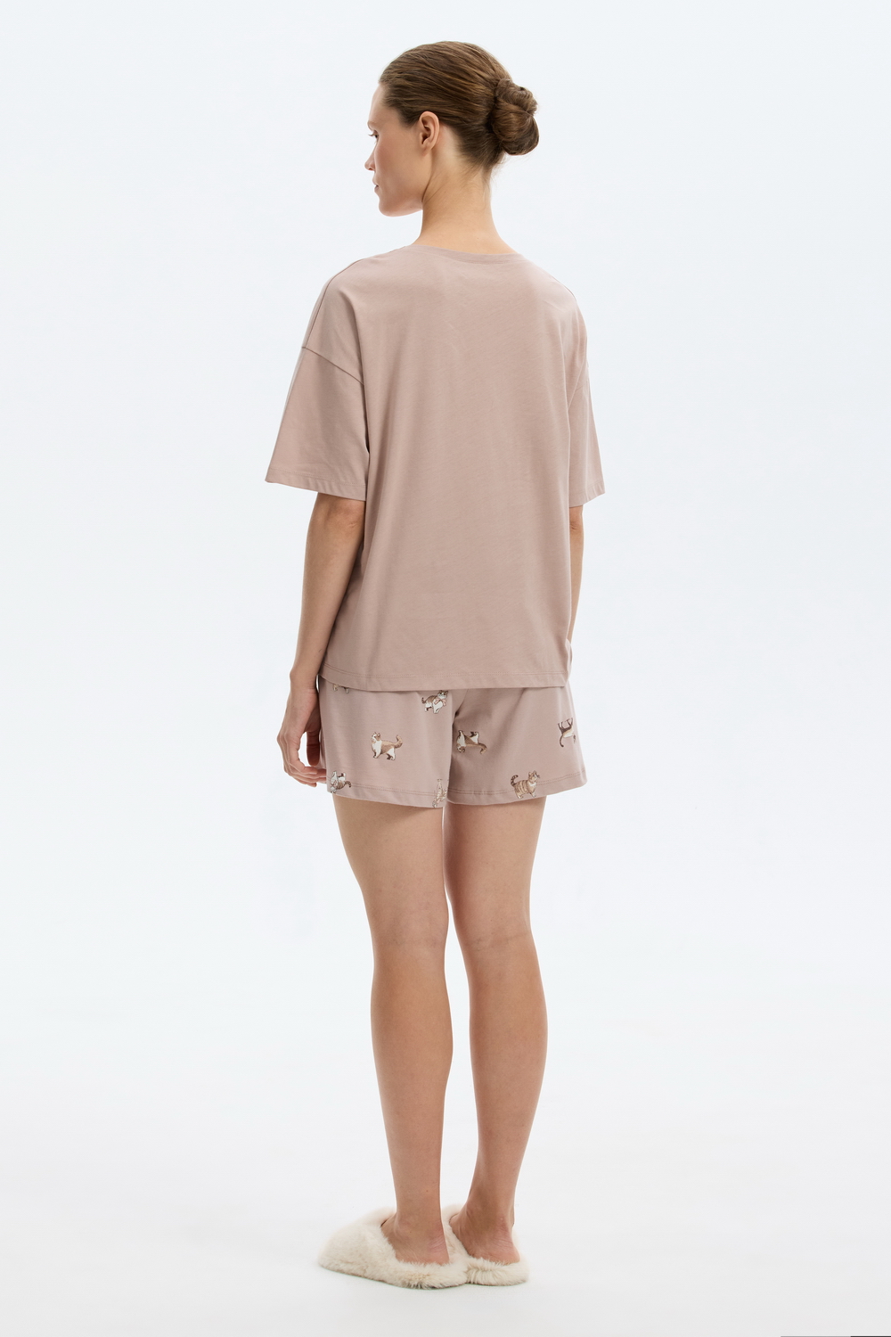 картинка Комплект с футболкой и шортами  из 100% хлопка от магазина Одежда+