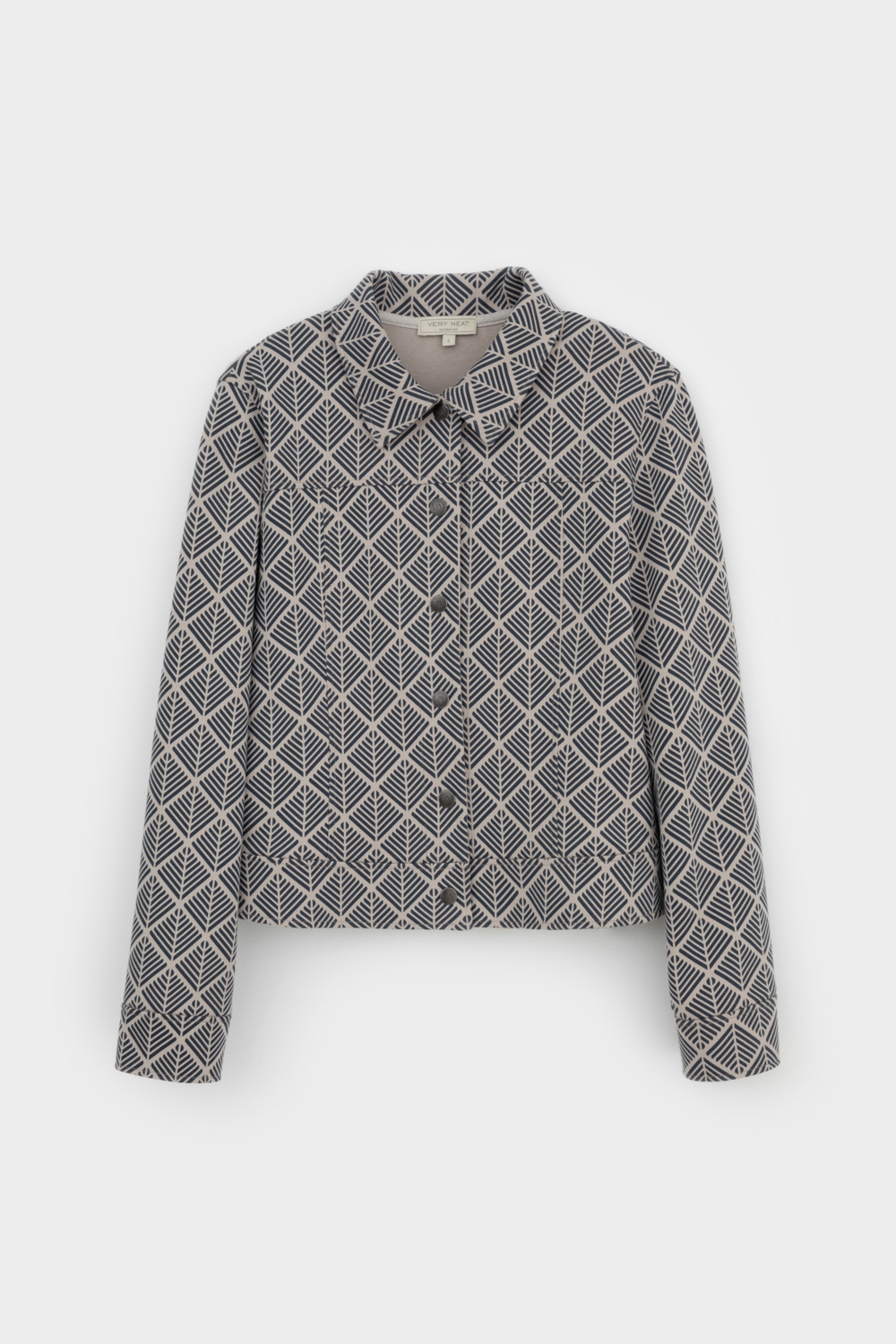 картинка Укороченный жакет из премиального трикотажа от магазина Одежда+