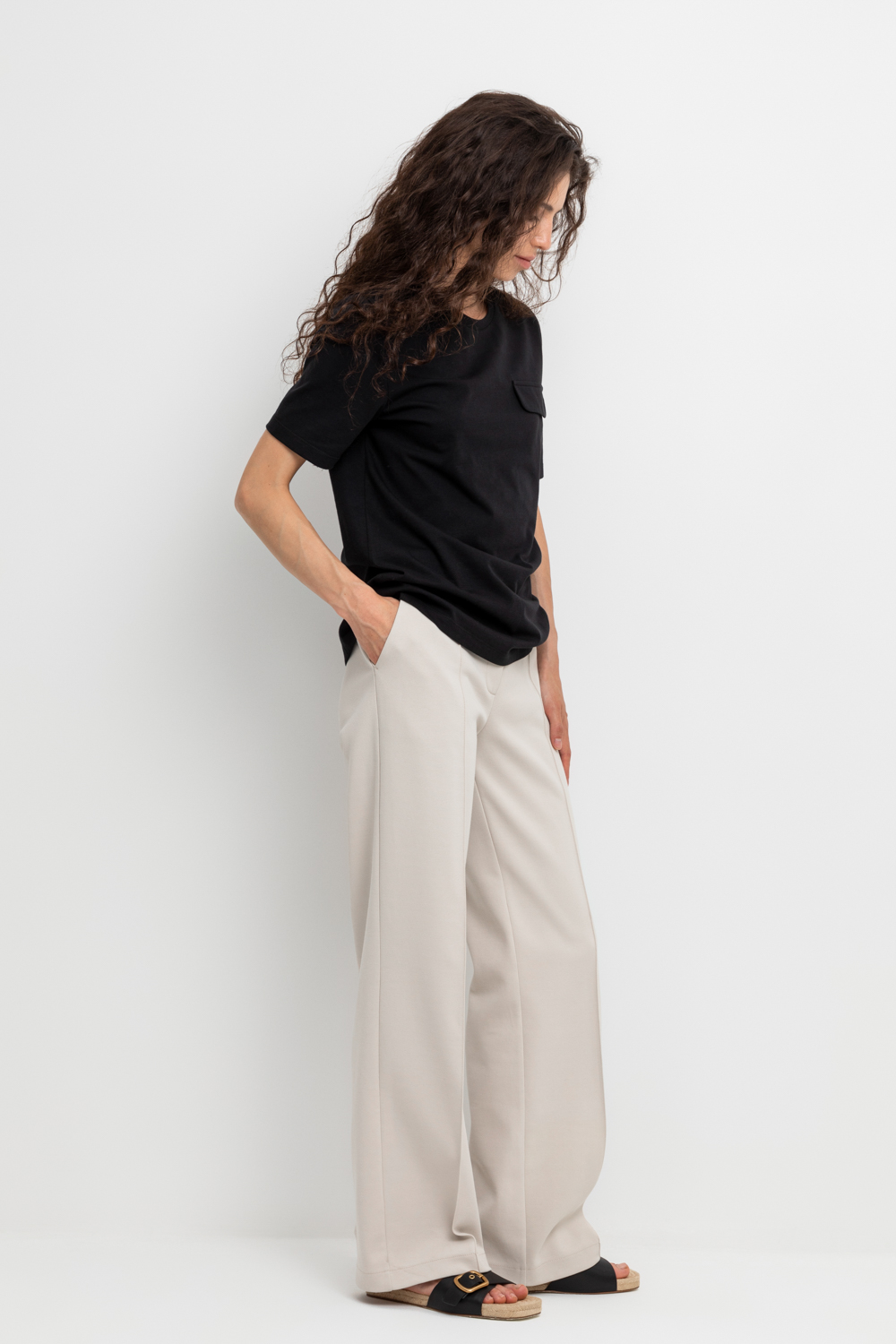 картинка Брюки женские из гладкого плотного трикотажа от магазина Одежда+