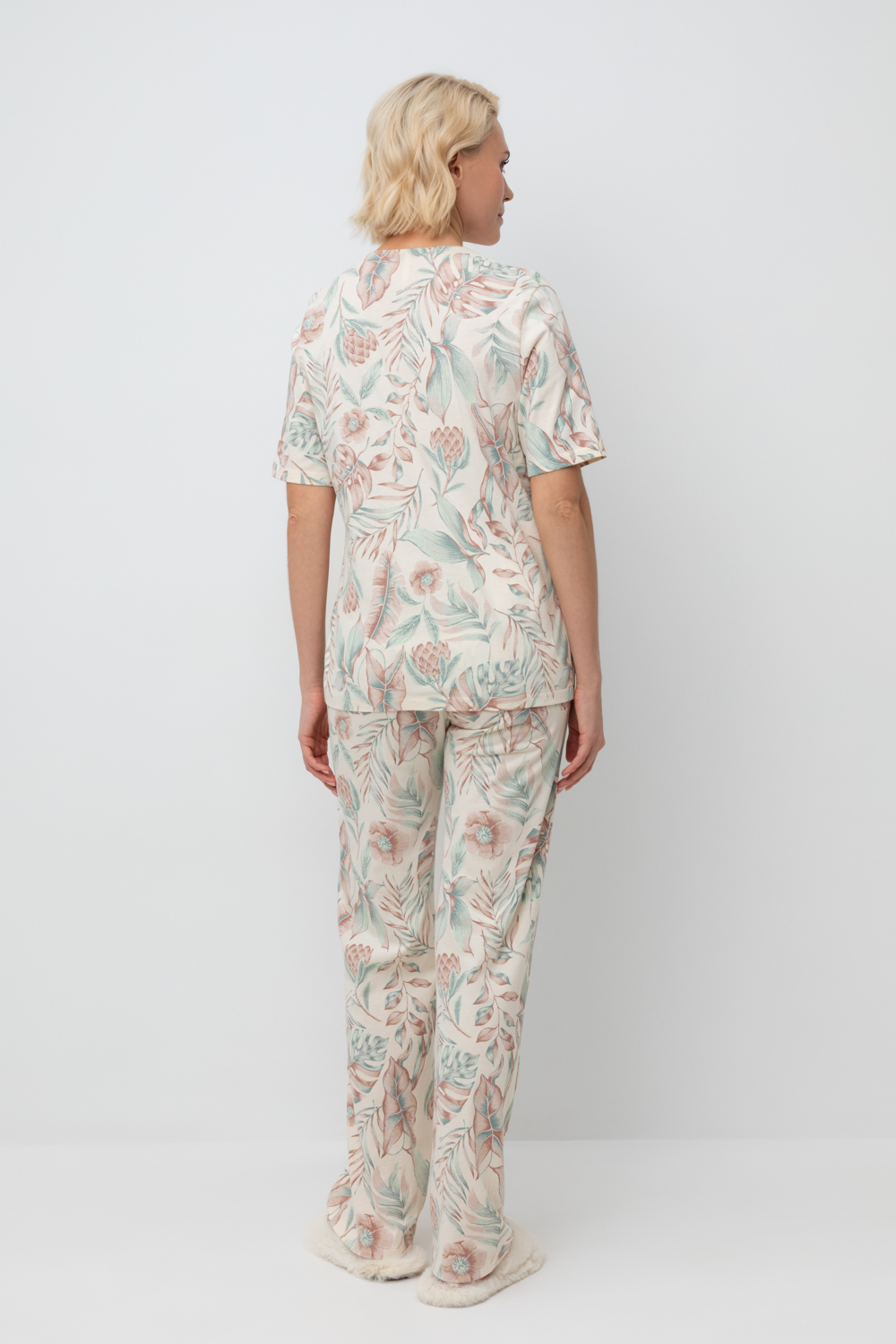 картинка Комплект рубашка и брюки из 100% хлопка от магазина Одежда+