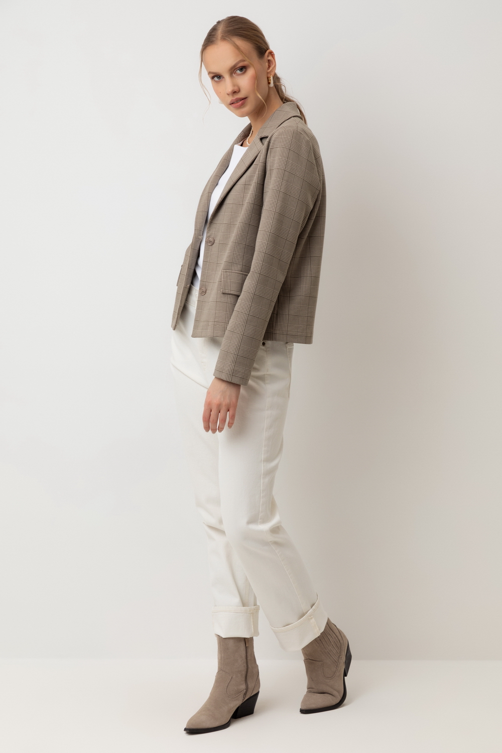 картинка жакет кремовый, клетка глен от магазина Одежда+