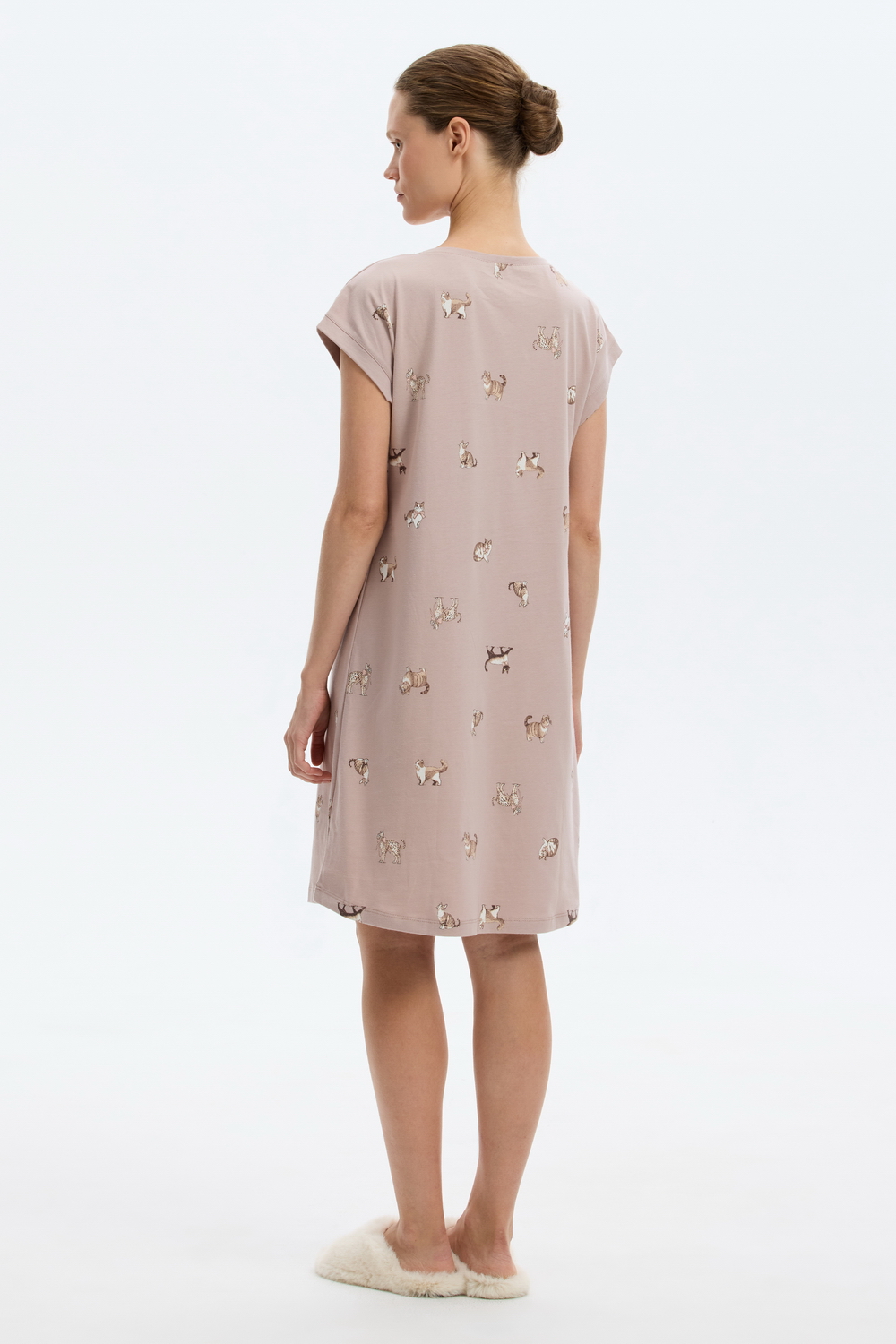 картинка Удлиненная футболка из 100% хлопка от магазина Одежда+