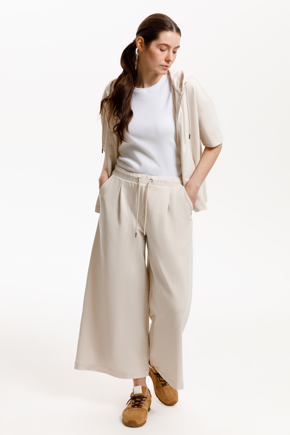 картинка Толстовка из мягкого футера с коротким рукавом от магазина Одежда+