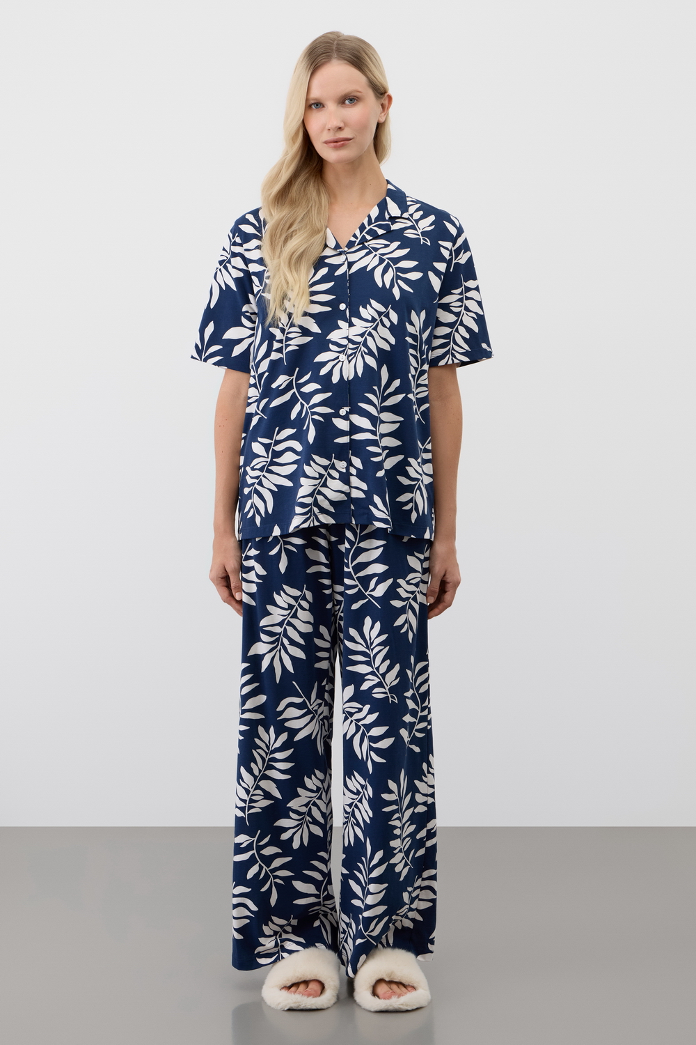 картинка Комплект рубашка и брюки из 100% хлопка от магазина Одежда+