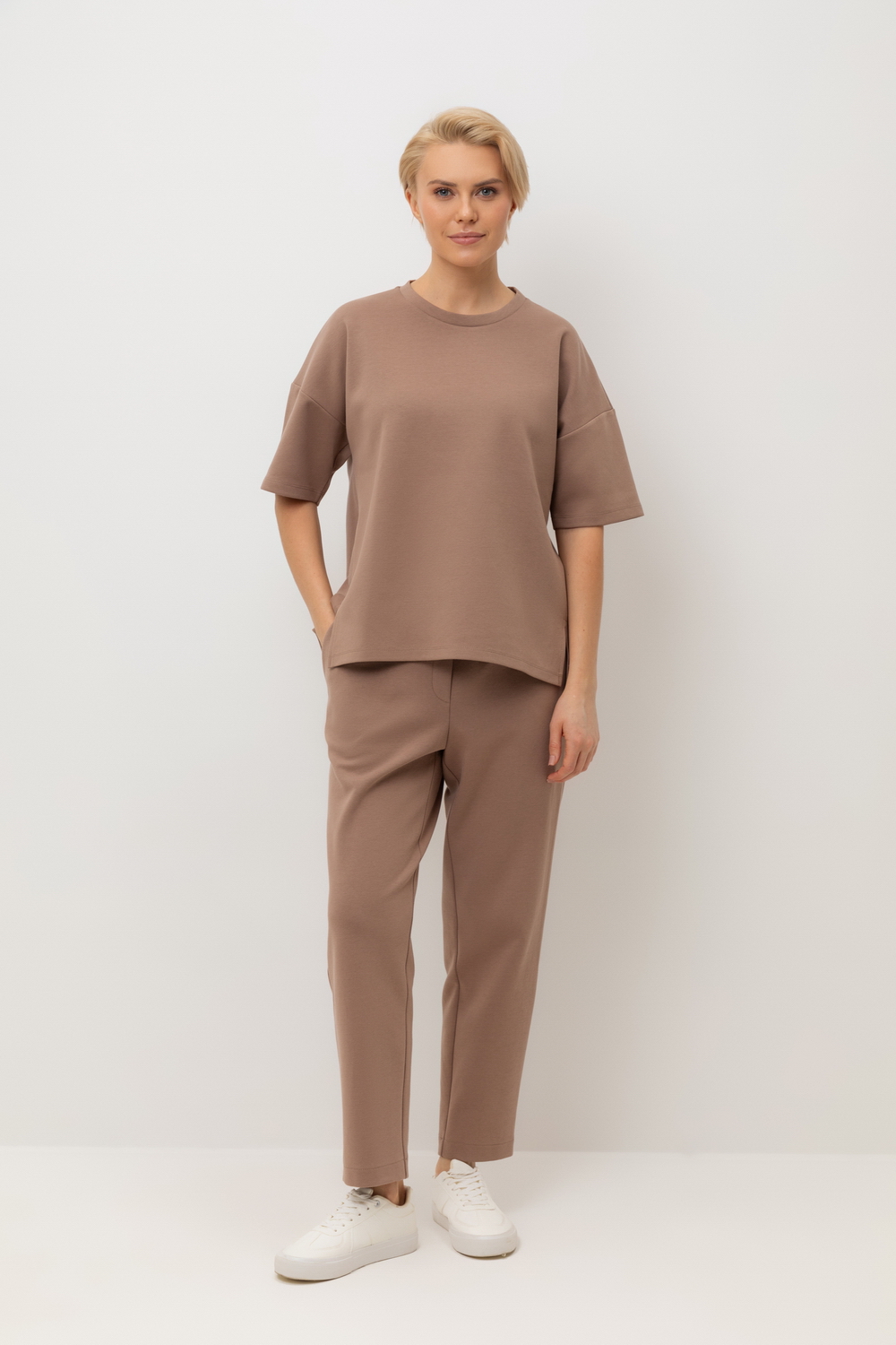 картинка фуфайка песочно-коричневый от магазина Одежда+