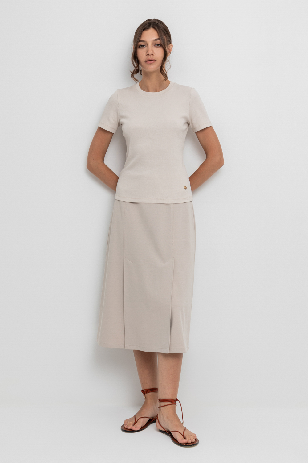 картинка Юбка миди с разрезами из гладкого плотного трикотажа от магазина Одежда+