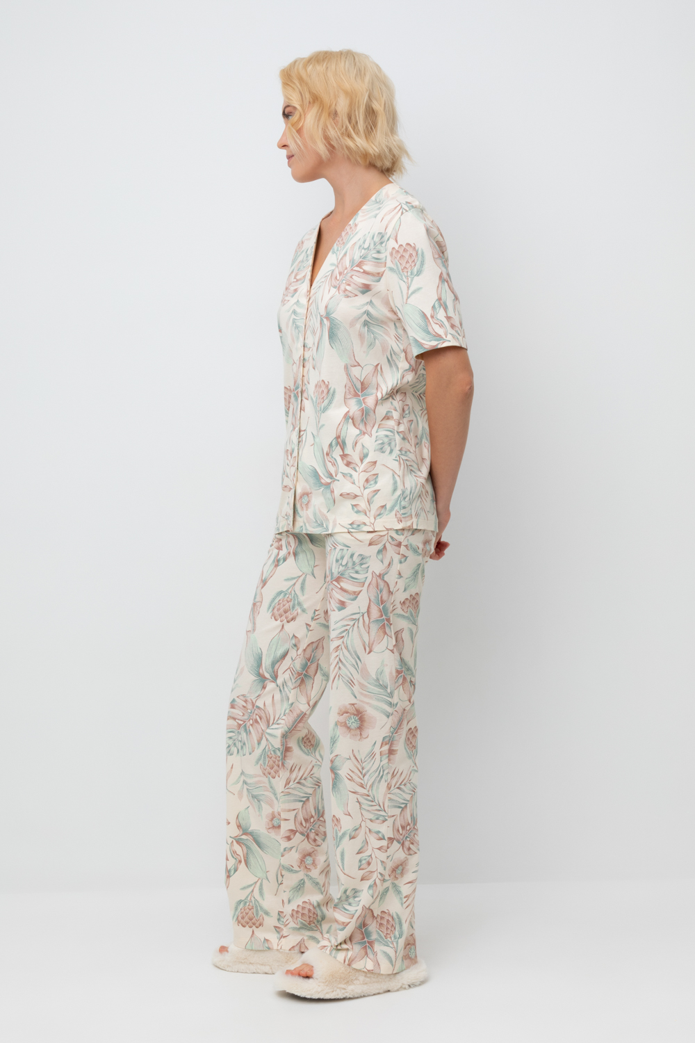 картинка Комплект рубашка и брюки из 100% хлопка от магазина Одежда+