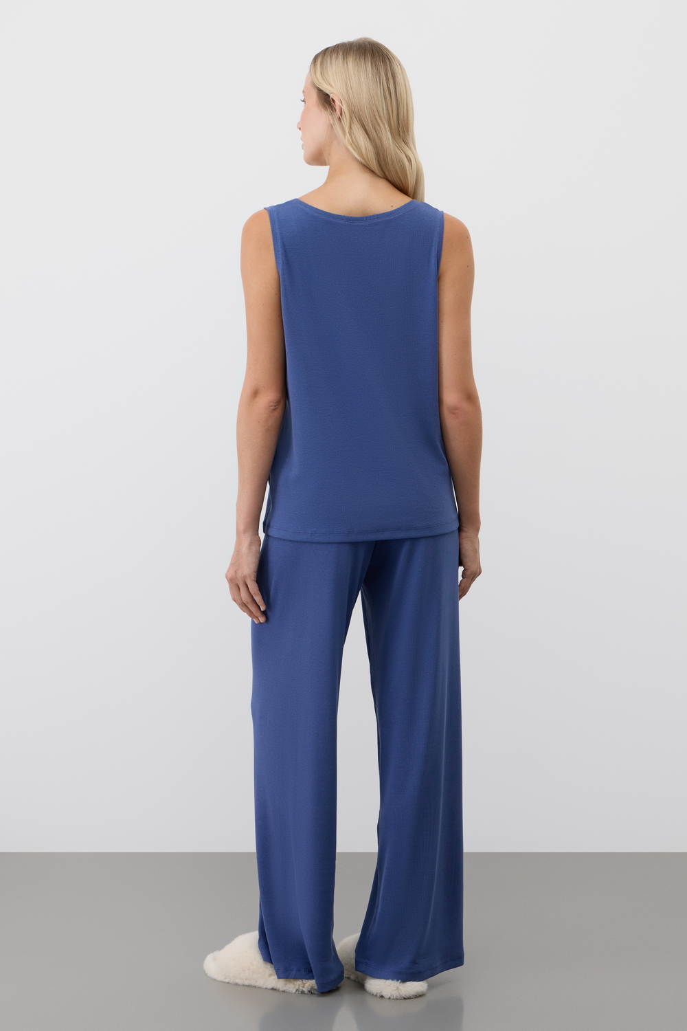 картинка Комплект топ и брюки в рубчик от магазина Одежда+