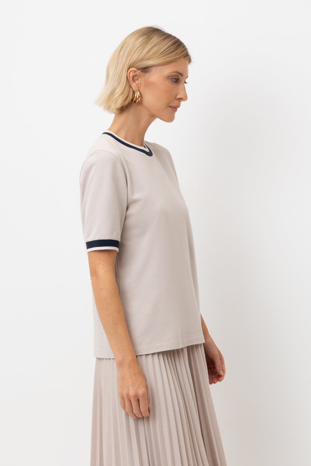 картинка Футболка с контрастными деталями от магазина Одежда+