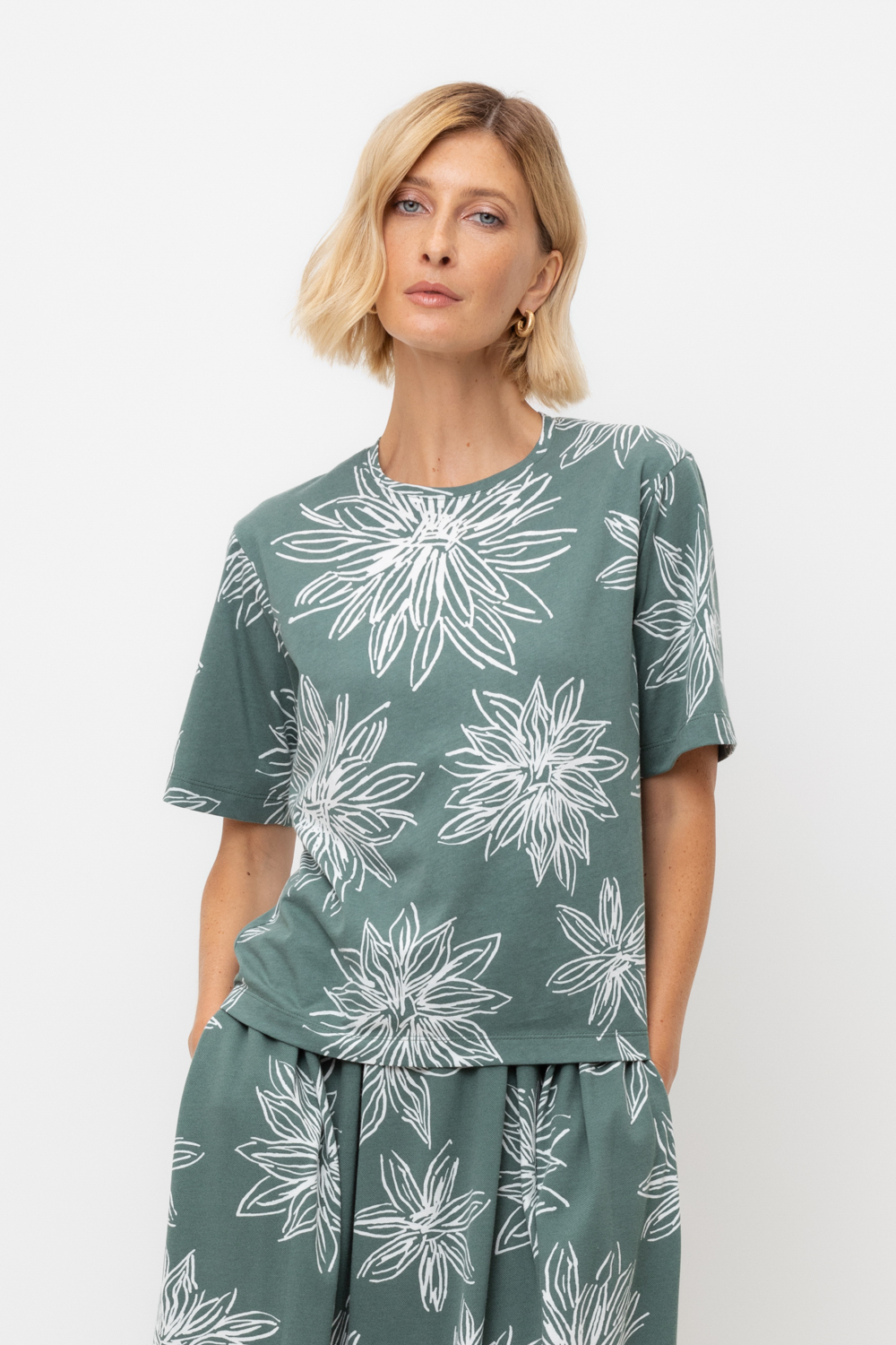 картинка Футболка женская из пике от магазина Одежда+