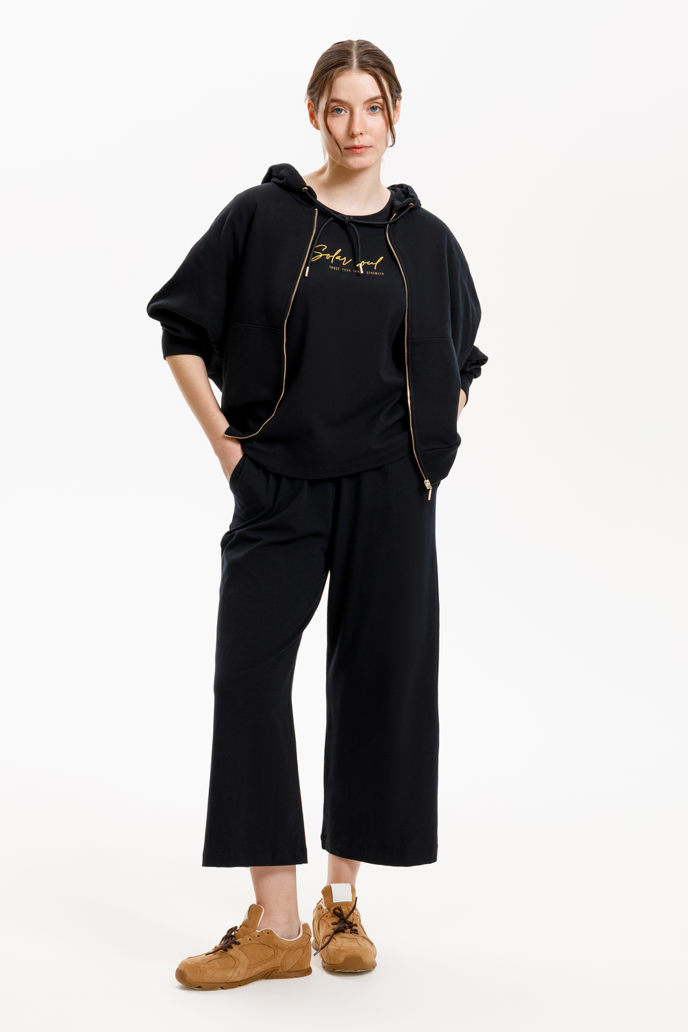 картинка Футболка прямого силуэта с эластаном от магазина Одежда+