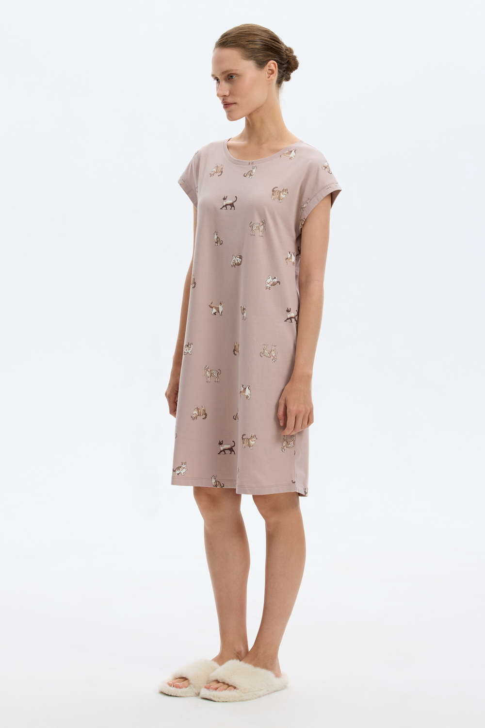 картинка Удлиненная футболка из 100% хлопка от магазина Одежда+