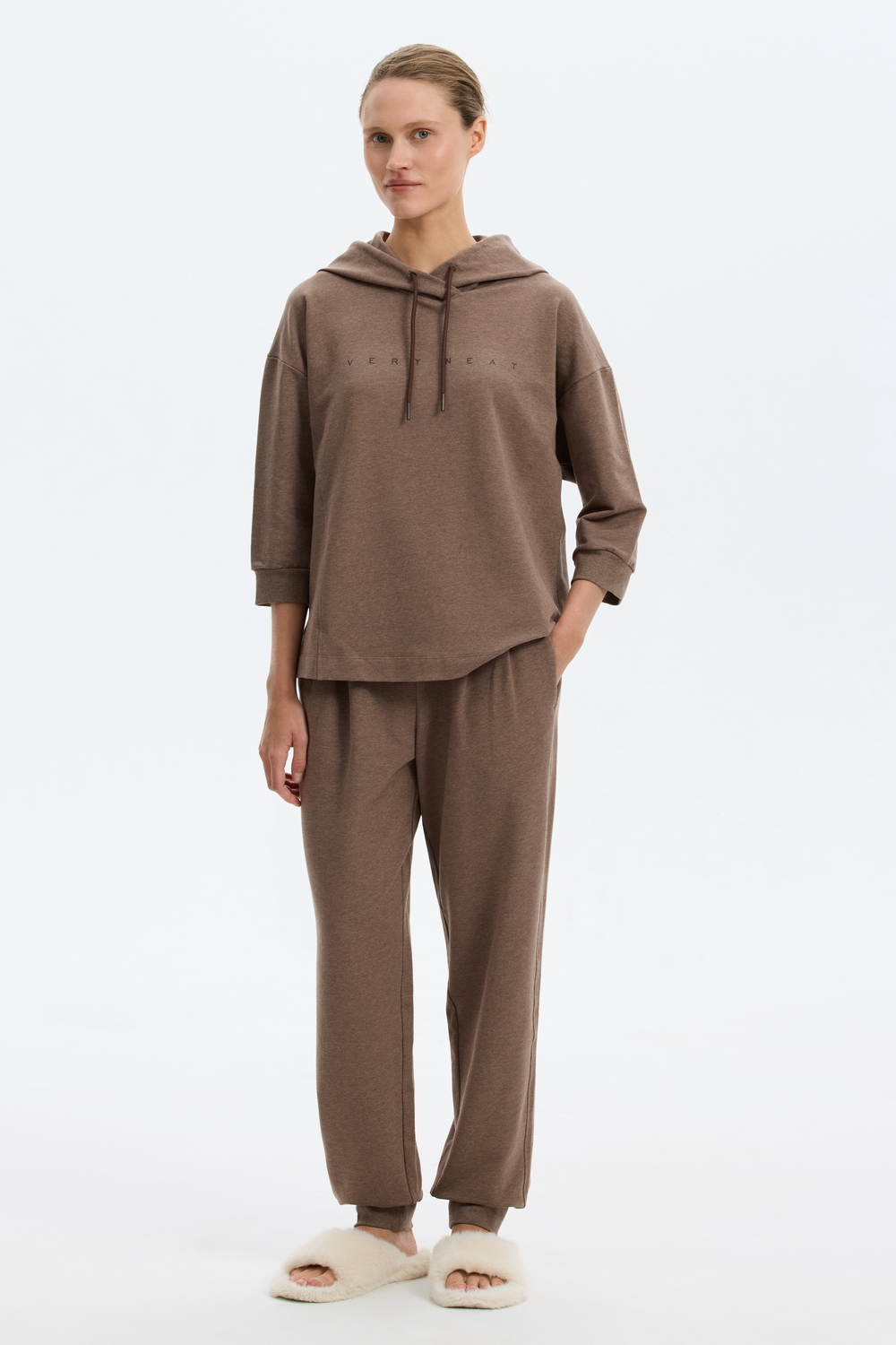 картинка Комплект джемпер и брюки из футера от магазина Одежда+