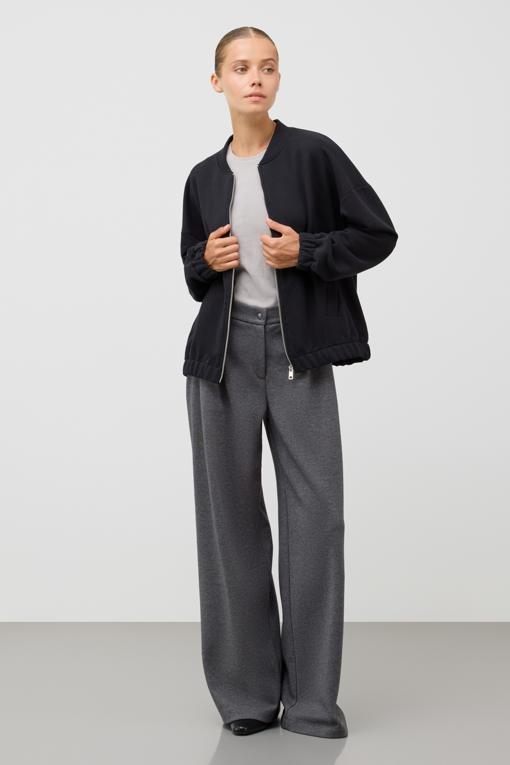 картинка Куртка от магазина Одежда+