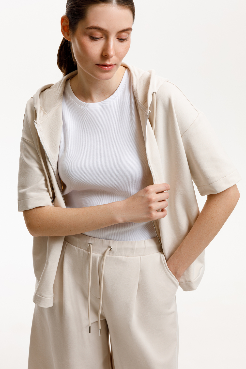 картинка Толстовка из мягкого футера с коротким рукавом от магазина Одежда+