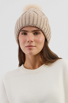 shapka-svetlaya-verba-ev-20017-sh-bezhevyy