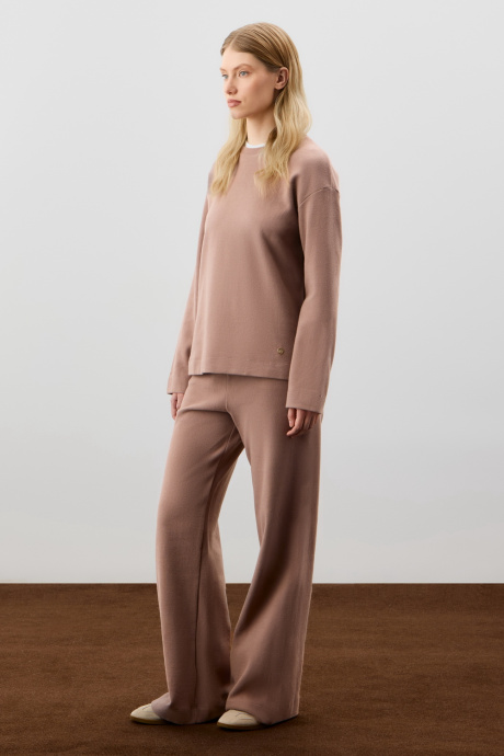 картинка Комплект джемпер и брюки с пич эффектом от магазина Одежда+