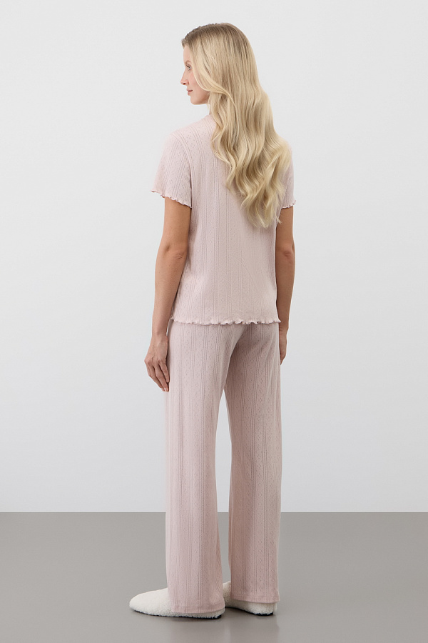картинка Комплект футболка и брюки из ажурного хлопка от магазина Одежда+