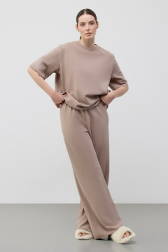 картинка Комплект футболка и брюки из вафельного хлопка от магазина Одежда+