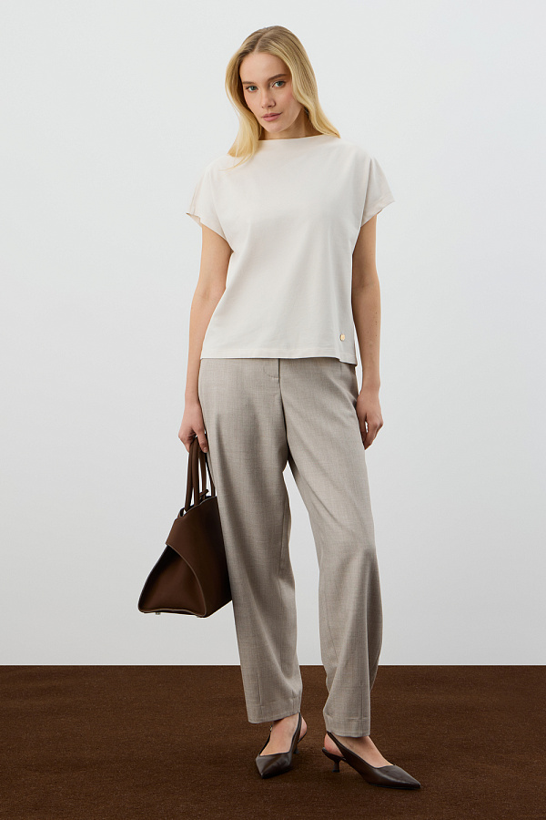 картинка Футболка с высоким воротником от магазина Одежда+