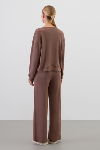 картинка Комлпект джемпер и брюки из объемного трикотажа от магазина Одежда+
