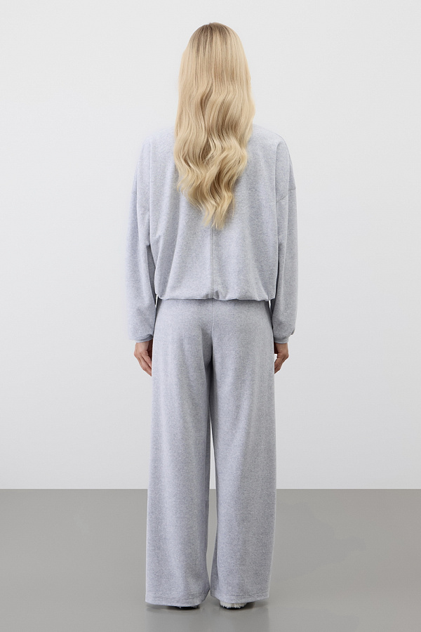 картинка Комплект джемпер и брюки из велюра от магазина Одежда+