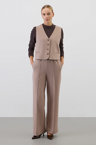 zhilet-kofe-s-molokom-evt-3350-bezhevyy