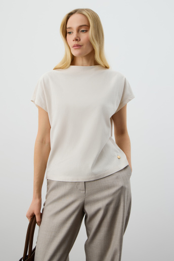 картинка Футболка с высоким воротником от магазина Одежда+