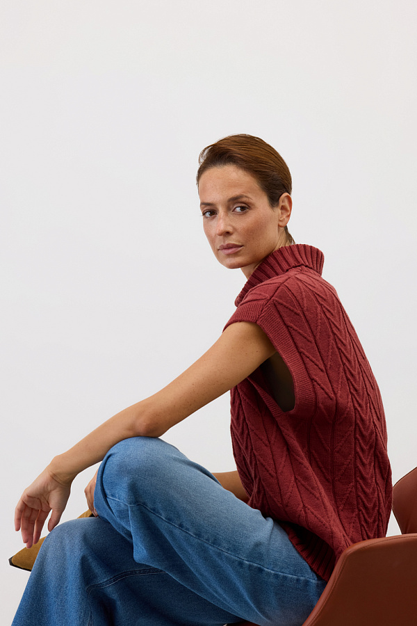 картинка Жилет от магазина Одежда+