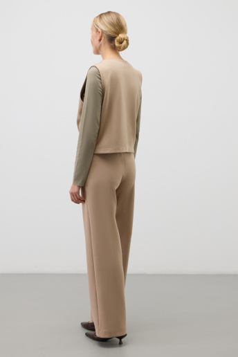 картинка Жилет от магазина Одежда+