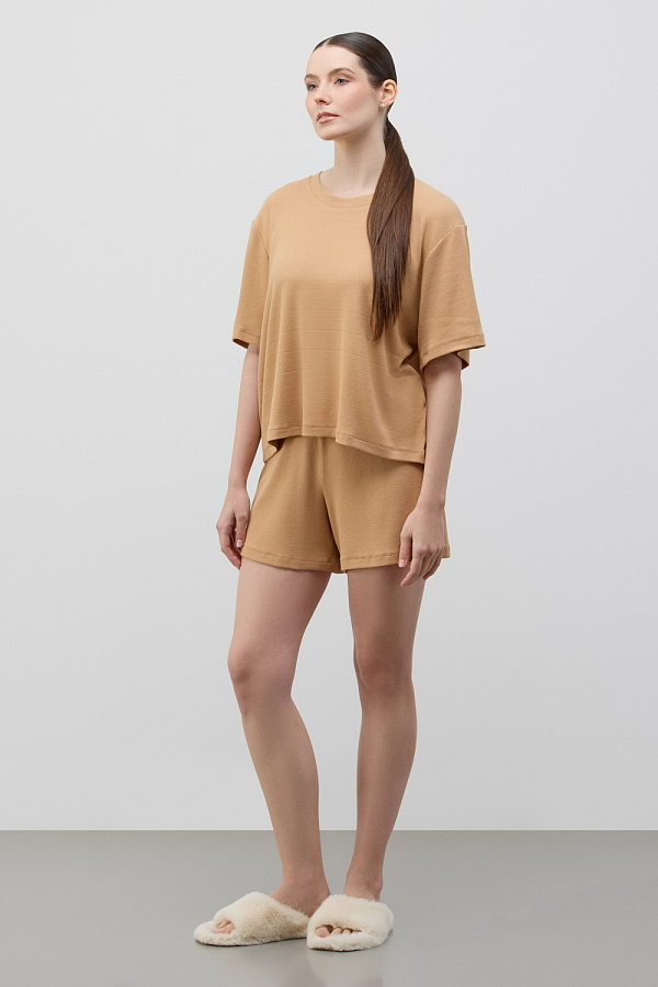 картинка Комплект футболка и шорты в рубчик от магазина Одежда+