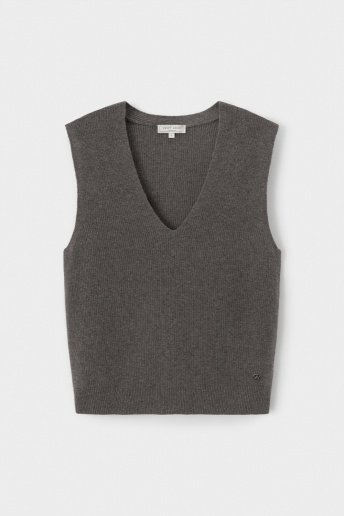 картинка Жилет от магазина Одежда+