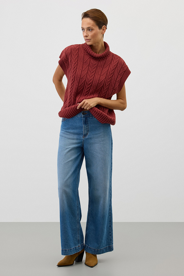 картинка Жилет от магазина Одежда+