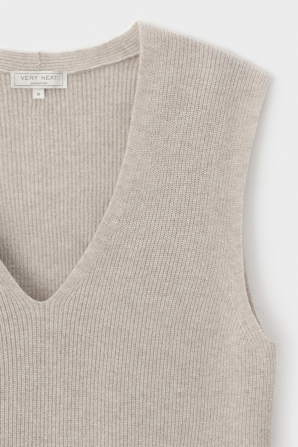 картинка Жилет от магазина Одежда+