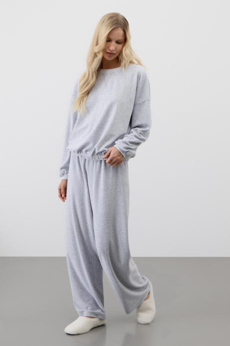 картинка Комплект джемпер и брюки из велюра от магазина Одежда+