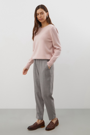 картинка брюки светло-серый от магазина Одежда+