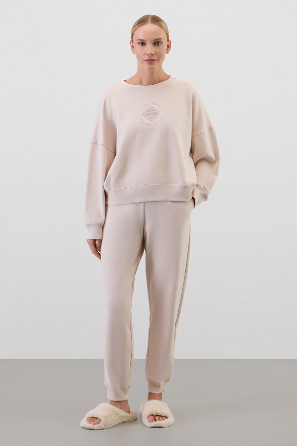 картинка Комплект толстовка и брюки из футера от магазина Одежда+