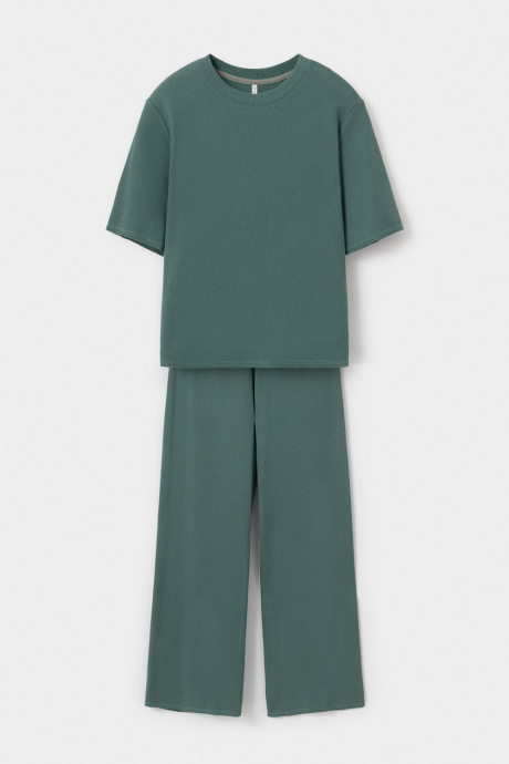 картинка Комлпект футболка и брюки из объемного трикотажа от магазина Одежда+