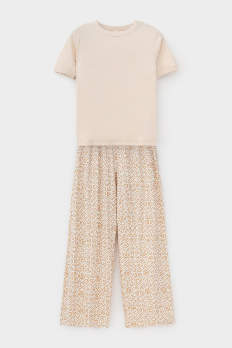 картинка Комплект футболка и брюки из хлопка с вискозой от магазина Одежда+