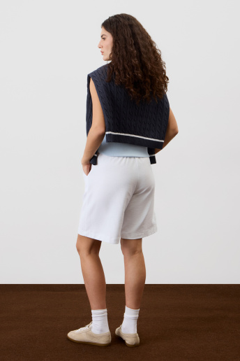 картинка Шорты со стрелками от магазина Одежда+