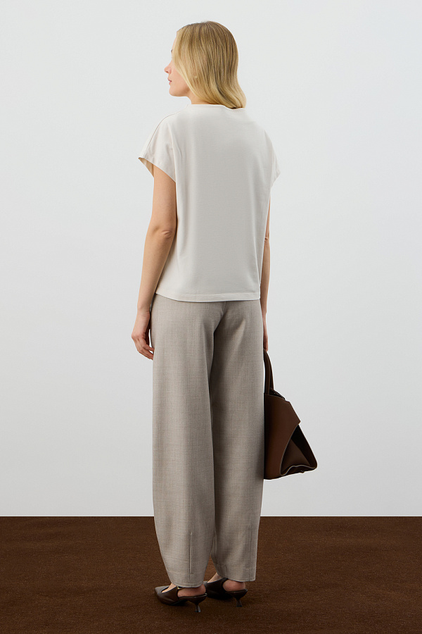 картинка Футболка с высоким воротником от магазина Одежда+